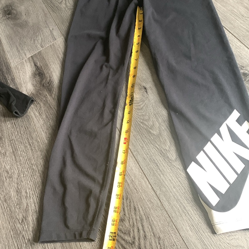 Womens Nike cropped leggings M final sale price! - Picture 2 of 4